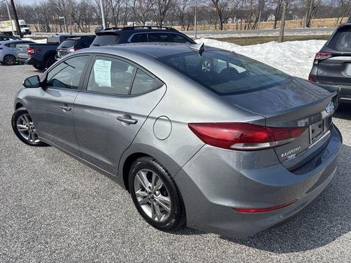 2017 Hyundai ELANTRA Value Edition