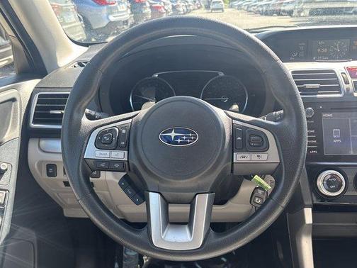 Jasmine Green Metallic 2018 Subaru Forester 2.5i Premium