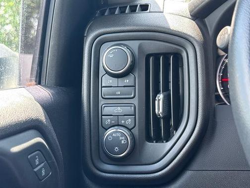 Silver Ice Metallic 2022 Chevrolet Silverado 2500 Custom