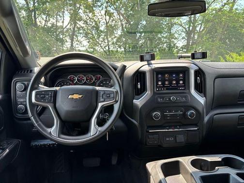Silver Ice Metallic 2022 Chevrolet Silverado 2500 Custom