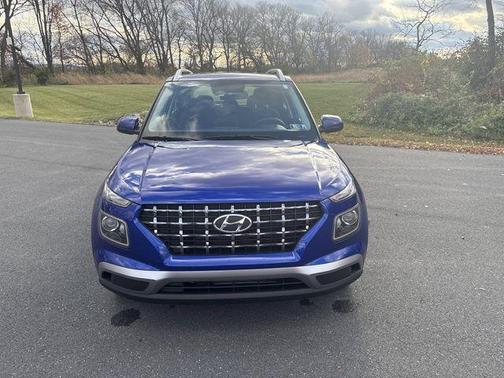 2024 Hyundai VENUE SEL