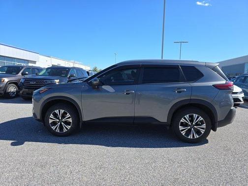 2022 Nissan Rogue SV