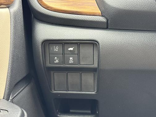 White Diamond Pearl 2017 Honda CR-V EX-L