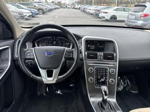 Blackstone 2016 Volvo XC60 T6 Drive-E