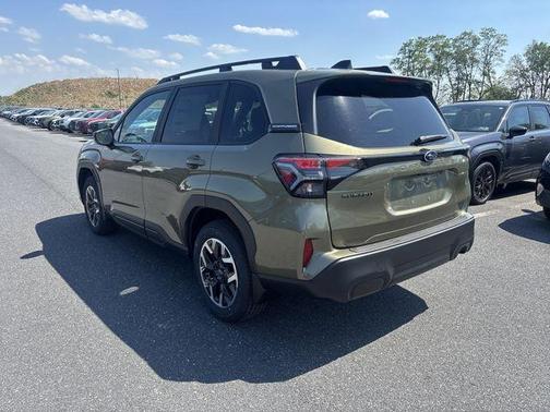 Autumn Green Metallic 2026 Subaru Forester Premium