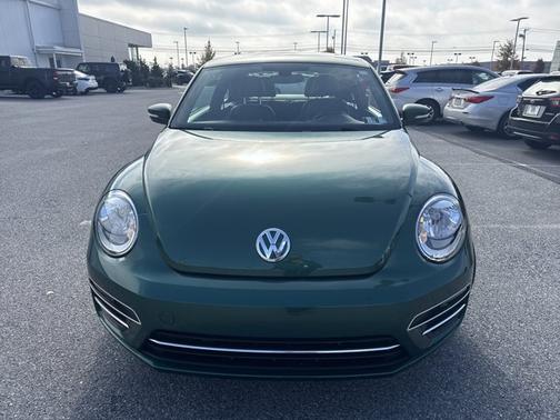 Bottle Green 2017 Volkswagen Beetle 1.8T SE