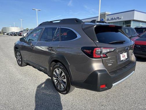 Brilliant Bronze Metallic 2023 Subaru Outback Limited XT