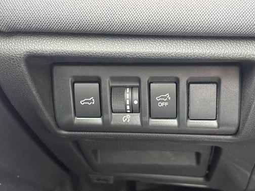 Ice Silver Metallic 2024 Subaru Outback Premium