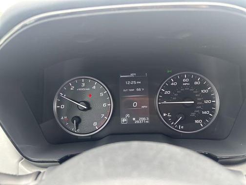 Ice Silver Metallic 2024 Subaru Outback Premium