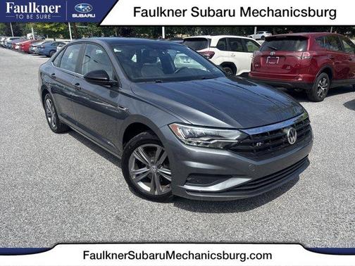 Platinum Gray Metallic 2019 Volkswagen Jetta 1.4T R-Line