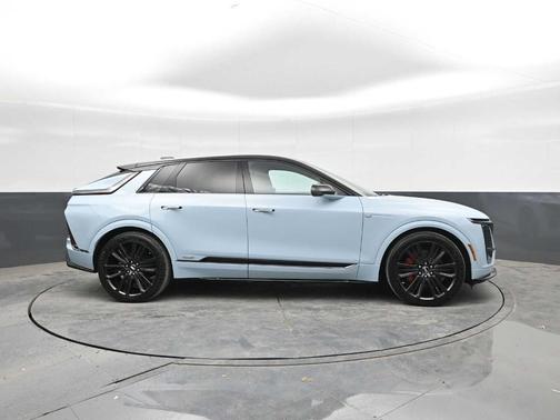 2026 Cadillac LYRIQ V