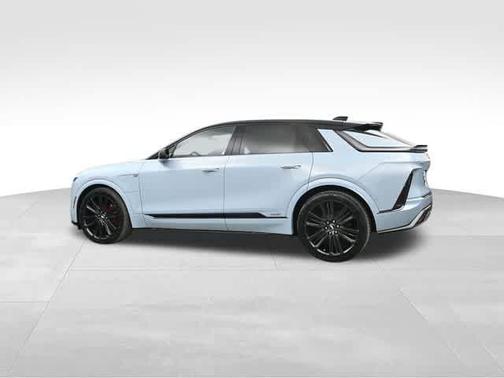 2026 Cadillac LYRIQ V