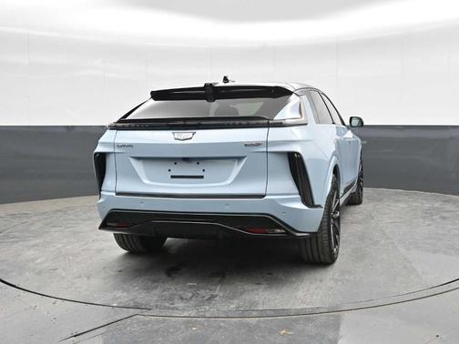 2026 Cadillac LYRIQ V