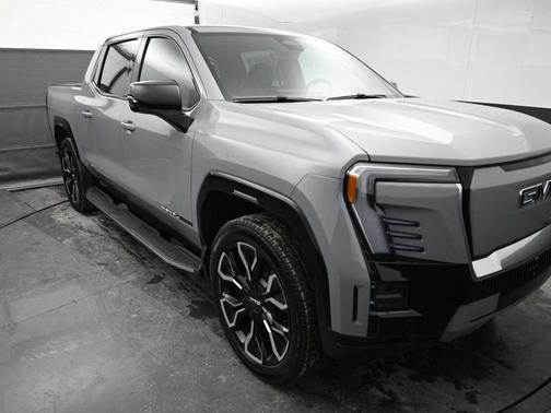 2025 GMC Sierra EV Denali