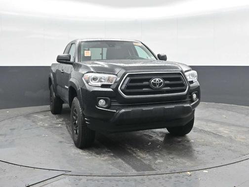 Midnight Black Metallic 2022 Toyota Tacoma SR5