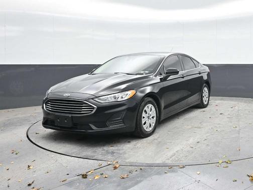 2019 Ford Fusion S