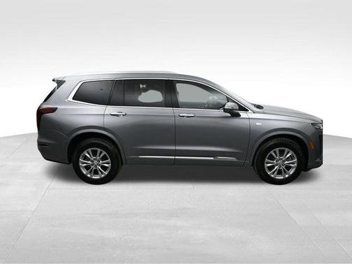 2025 Cadillac XT6 Luxury AWD