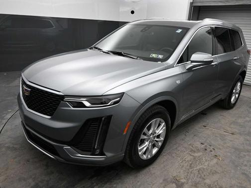 2025 Cadillac XT6 Luxury AWD