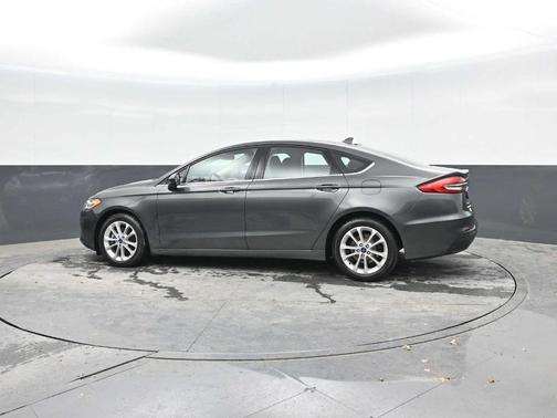 2020 Ford Fusion Hybrid SE