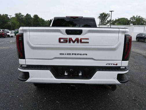 2025 GMC Sierra 2500 AT4
