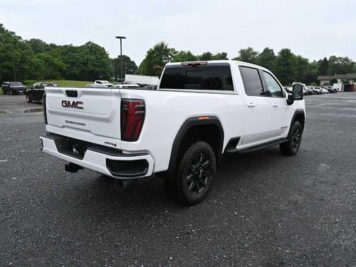 2025 GMC Sierra 2500 AT4