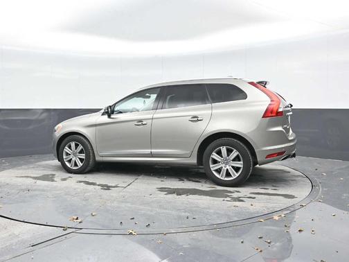 2016 Volvo XC60 T6 Drive-E