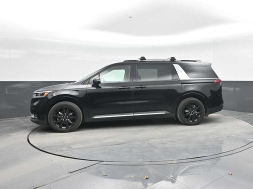Aurora Black 2022 Kia Carnival SX Prestige