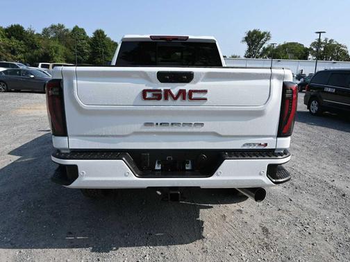 2025 GMC Sierra 2500 AT4
