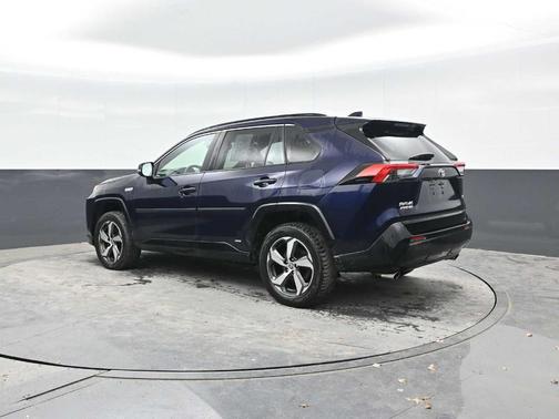 2021 Toyota RAV4 Prime SE
