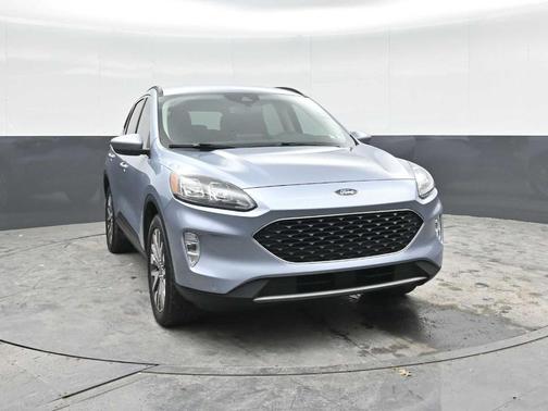 Ice Blue 2022 Ford Escape Titanium Hybrid