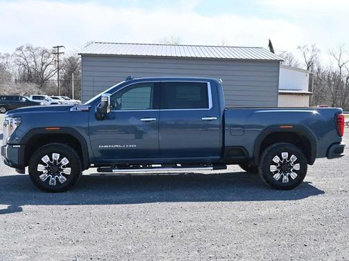2025 GMC Sierra 2500 Denali