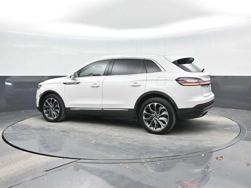 2021 Lincoln Nautilus Reserve