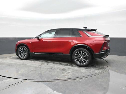 2025 Cadillac LYRIQ Sport