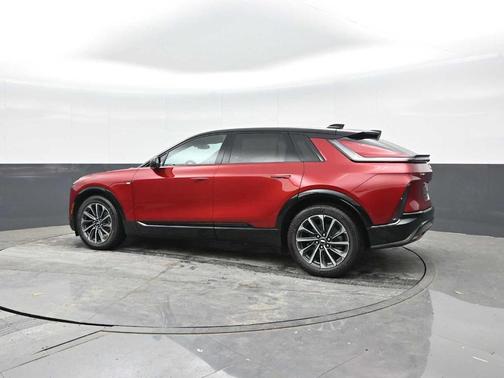 2025 Cadillac LYRIQ Sport