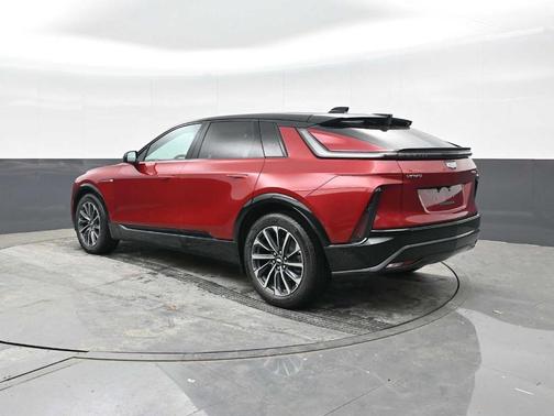 2025 Cadillac LYRIQ Sport
