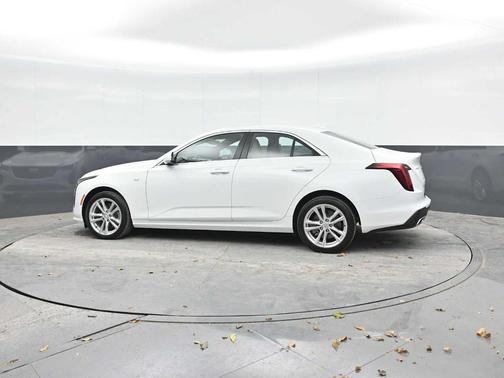 2025 Cadillac CT4 Luxury