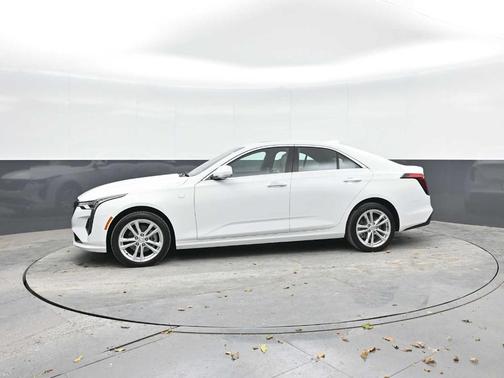 2025 Cadillac CT4 Luxury