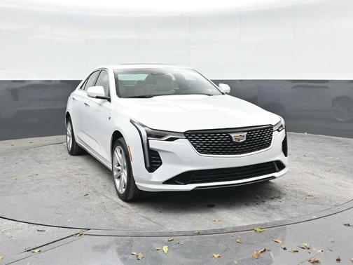 2025 Cadillac CT4 Luxury