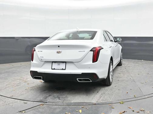 2025 Cadillac CT4 Luxury