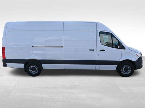 2023 Mercedes-Benz Sprinter 2500 170 WB