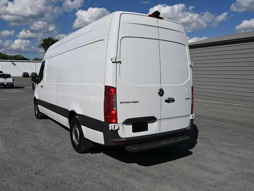 2023 Mercedes-Benz Sprinter 2500 170 WB
