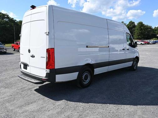 2023 Mercedes-Benz Sprinter 2500 170 WB