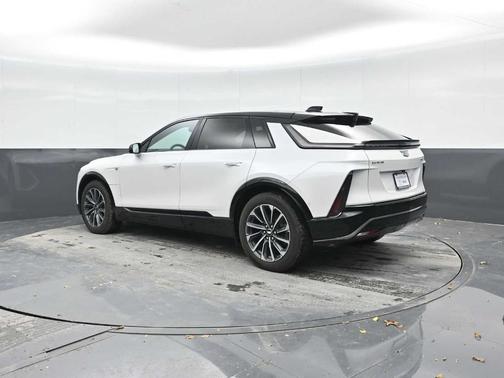 2025 Cadillac LYRIQ Sport