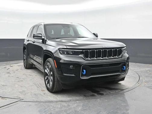 Diamond Black 2023 Jeep Grand Cherokee 4xe Overland
