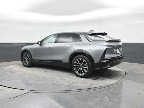 2024 Cadillac LYRIQ Sport