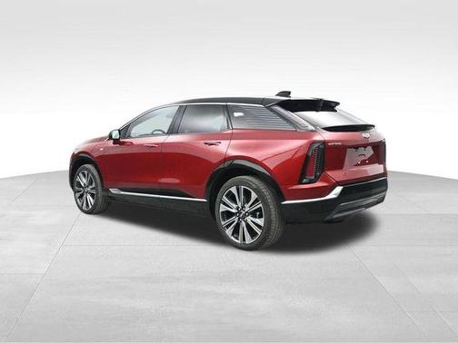 2025 Cadillac OPTIQ Luxury