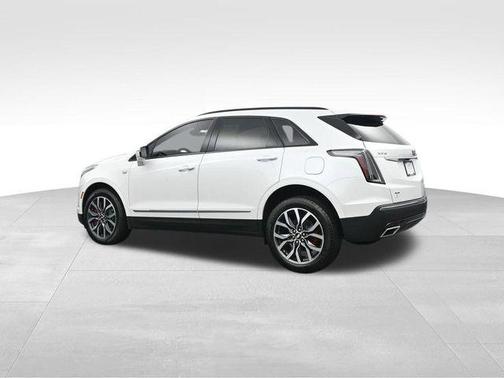 2025 Cadillac XT5 Sport