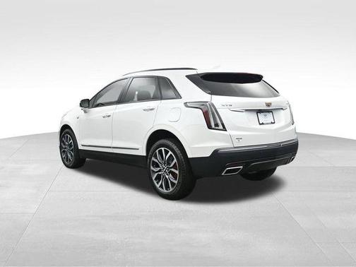 2025 Cadillac XT5 Sport