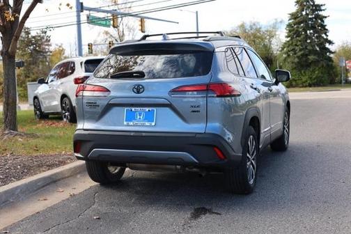 2023 Toyota Corolla Cross XLE