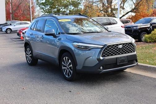 2023 Toyota Corolla Cross XLE